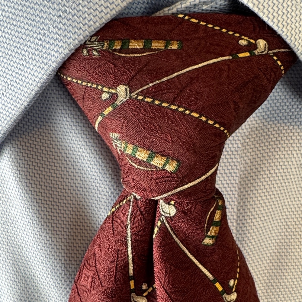 Nautica Menβs Necktie 100% Silk Burgundy Tie with Golf Motif
